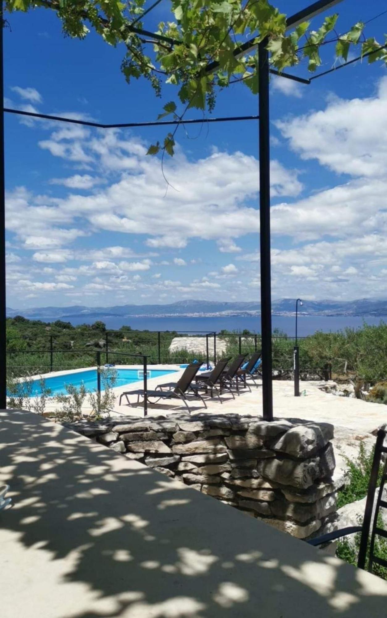 Vila Robinson Crusoe Style House "Maslina" Škrip Pokoj fotografie